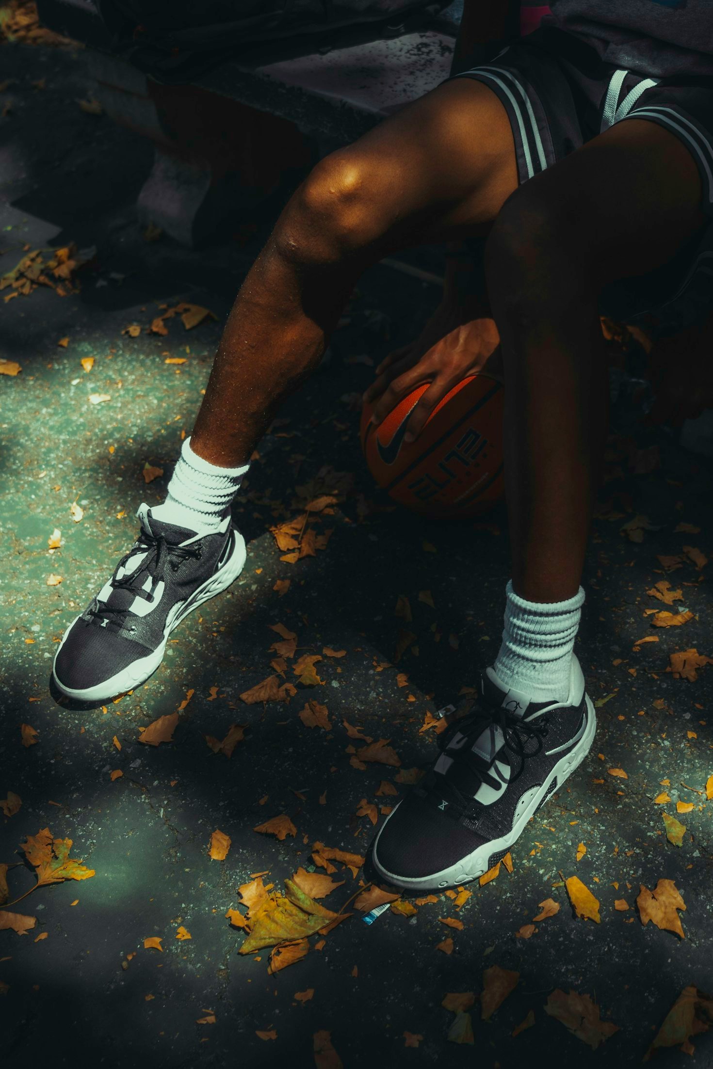 Shai Gilgeous-Alexander’s Golden Moment: The Converse SHAI 001 “Trophy Gold” Shines in NBA Finals Game 7